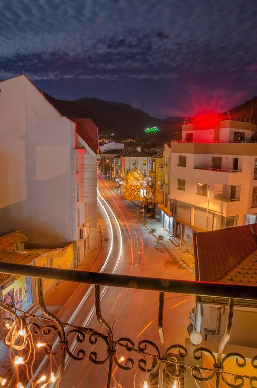 Hotel Cosmos Asenovgrad Esterno foto