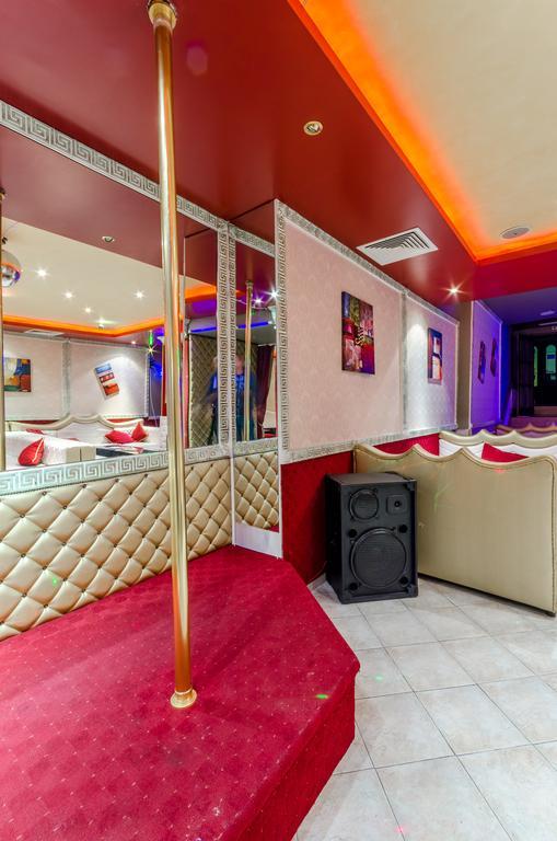 Hotel Cosmos Asenovgrad Esterno foto